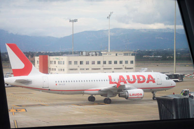 November 2021 | SH-LOI | Airbus A320-214 | Lauda Europe | Flughafen Palma-de-Mallorca (LEPA)