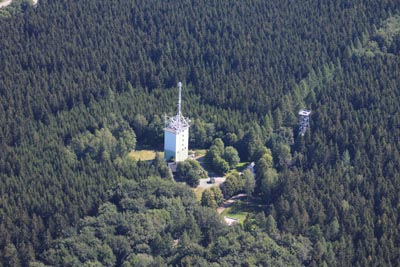 Juli 2020 | Funk- und Aussichtsturm auf dem Totenstein bei Chemnitz
